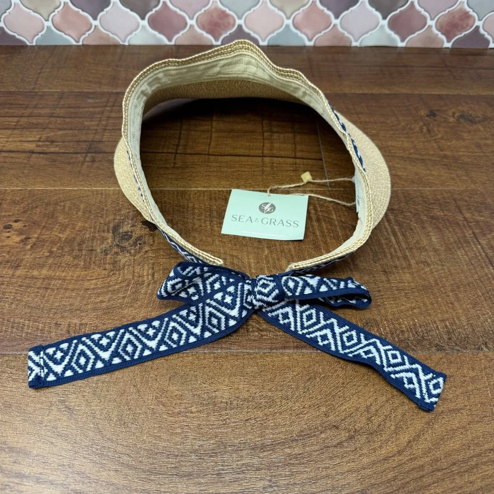 NWT Sea & Grass Straw Visor Navy Blue Geometric Ribbon Tie Back Adjustable